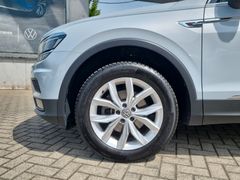 Fahrzeugabbildung Volkswagen Tiguan Allspace 2.0 TDI DSG 4M Highline AHK NAVI