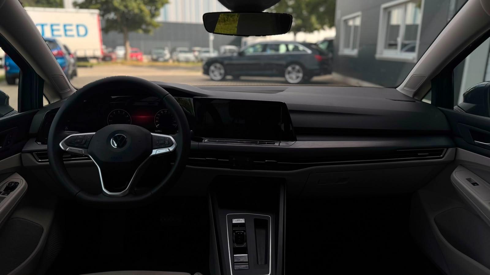 Volkswagen Golf AUTOMATIK/CARPLAY/MASSAGE/GARANTIE, миниатюра 25
