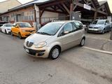 Lancia MUSA 1.4 16V Platino Plus - Lancia MUSA Platino mit Benzin-Antrieb