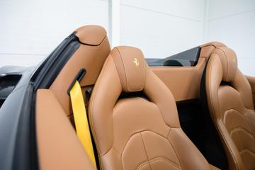 2016 Ferrari 488 SPIDER 缩略图 30