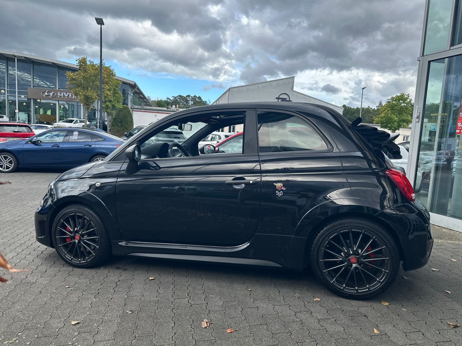 Fahrzeugabbildung Abarth 595C Competizione KLIMA NAV DAB PDC ALU