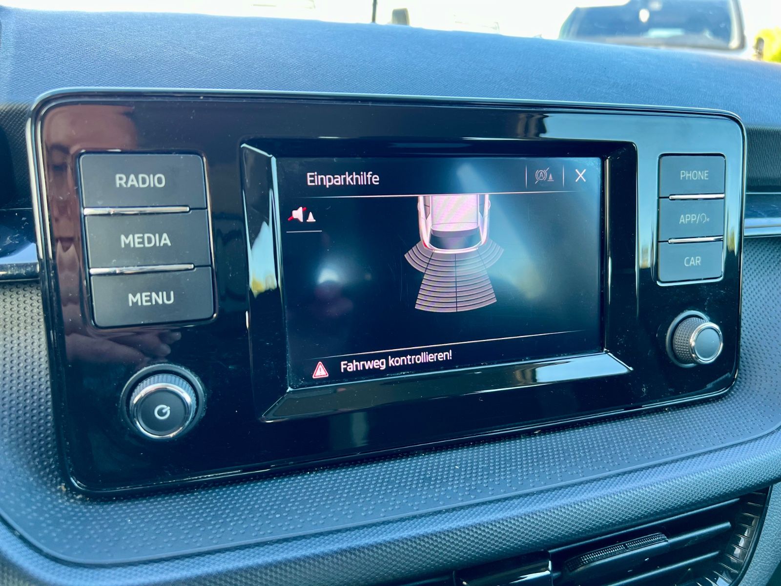SKODA Fabia Active AHK KLIMA SHZ CARPLAY