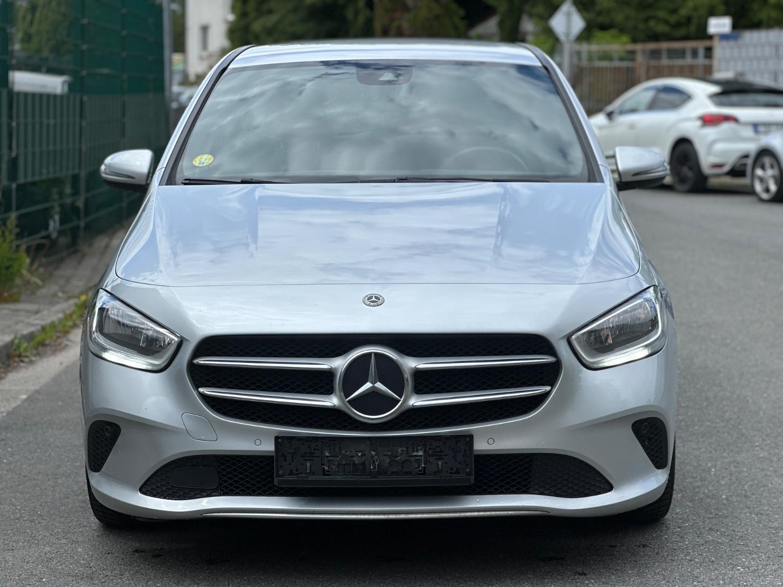 Mercedes-Benz B 180d*Navi*Cam*ACC*