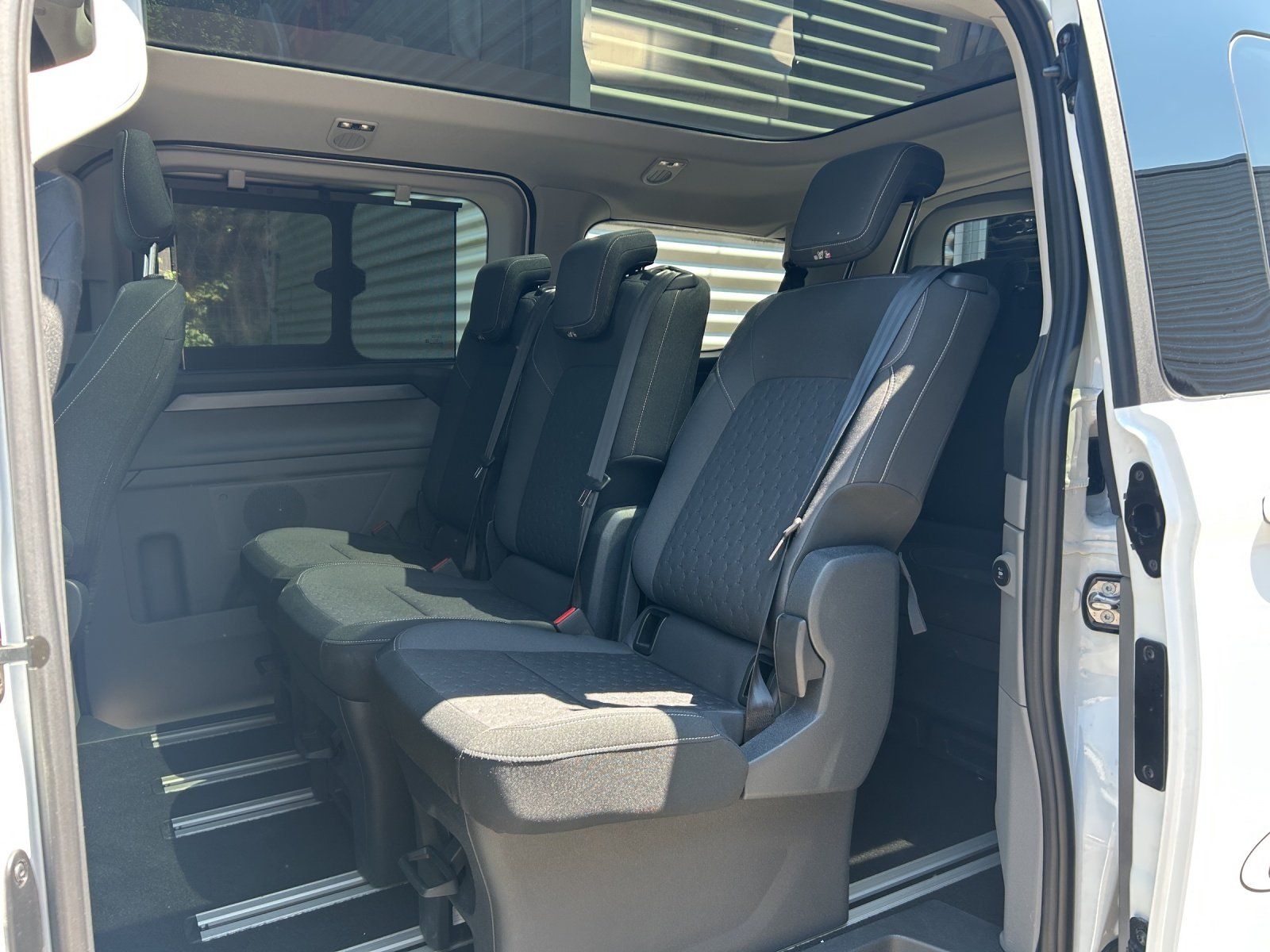 Fahrzeugabbildung Ford Ford Tourneo Custom Autom. AHK GJR Klima 3.Zonen