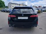 BMW 520d xDrive Touring Aut M Sport AHK Standheiz LE - BMW 5er Reihe: Schwarz