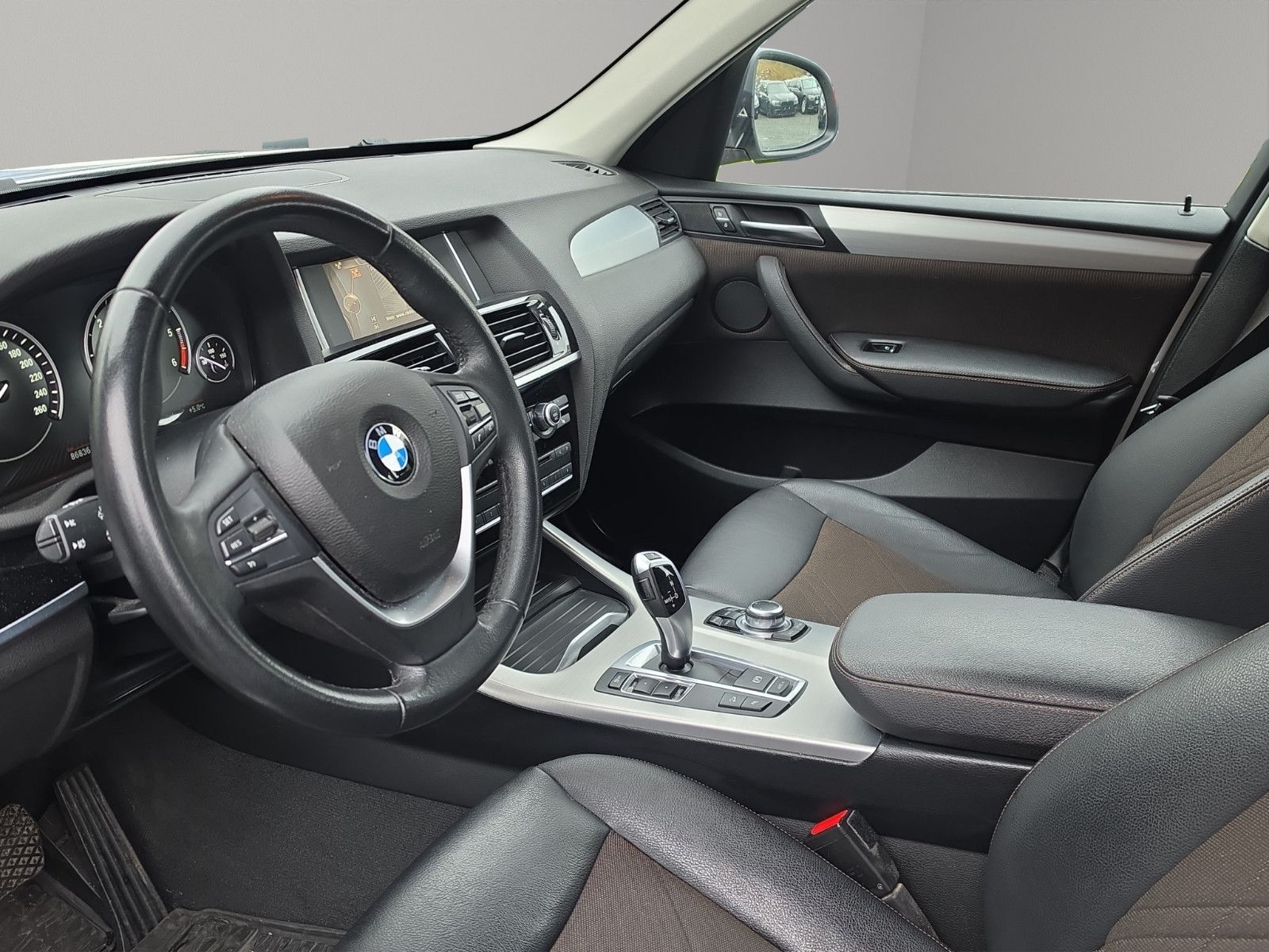 Fahrzeugabbildung BMW X3 xDrive20d AUT. AUS 1.HAND LEDER NAVI KAMERA