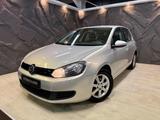 Volkswagen Golf VI Trendline 1.2/AUTOMATIK/TÜV 03.2026/ - mit Benzin-Antrieb: Gold, Kleinwagen