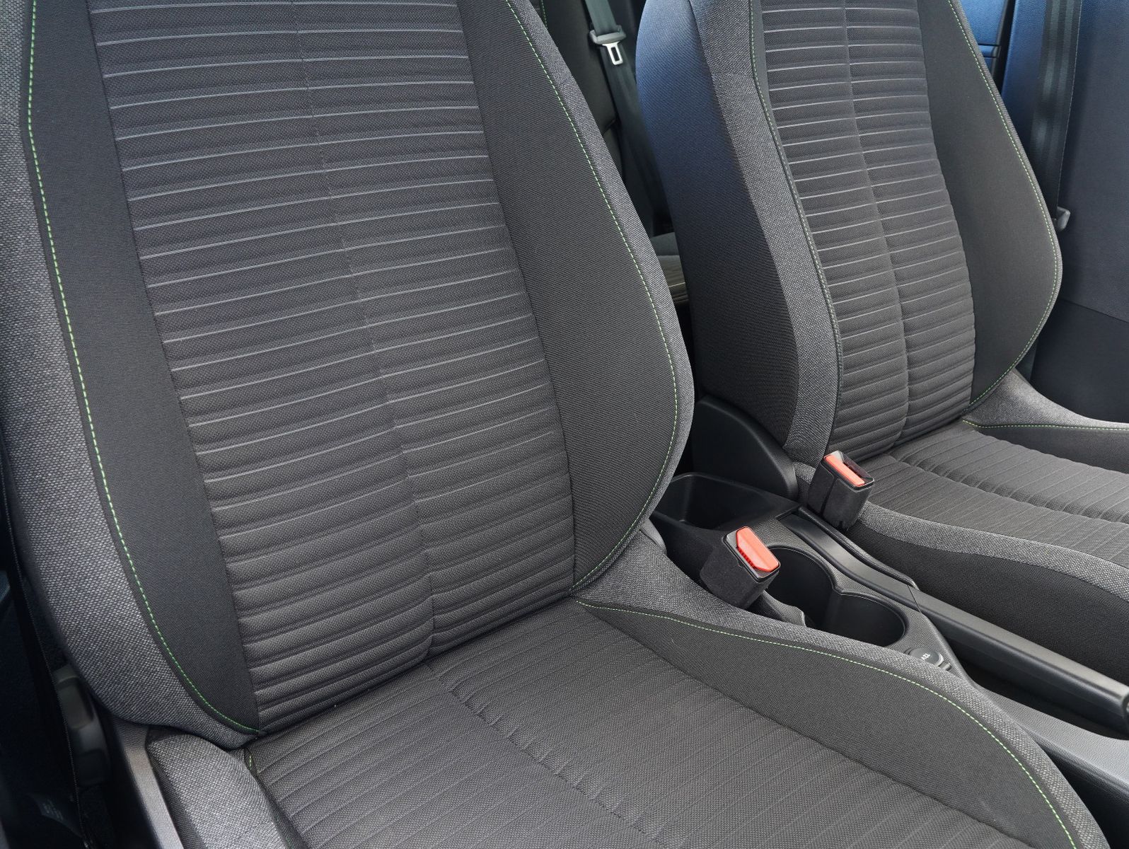 Fahrzeugabbildung Peugeot 208 1.2 PureTech 75 Active