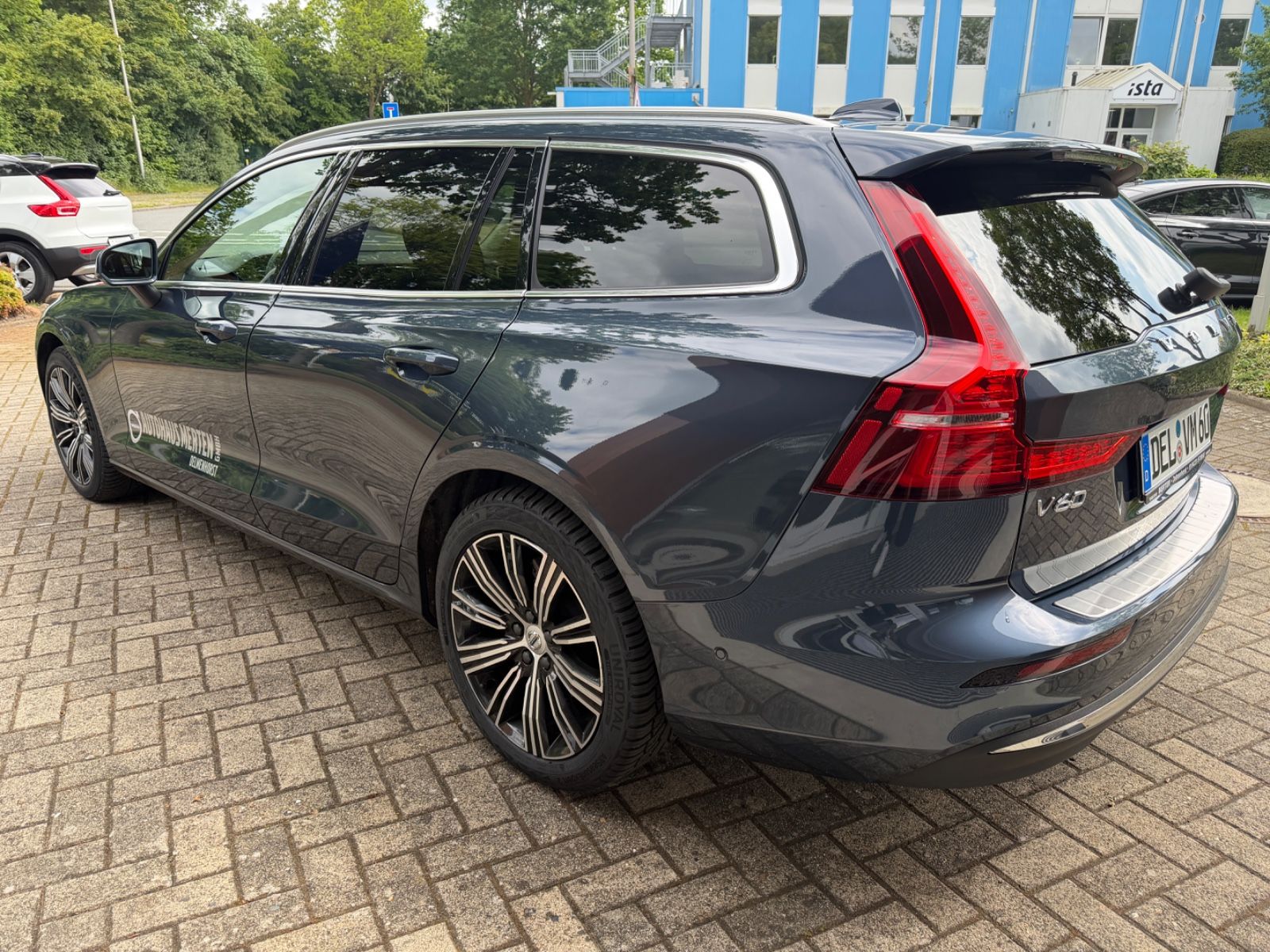 Volvo V60 B4 FWD Plus Bright #volvocars #madebymerten foto 4