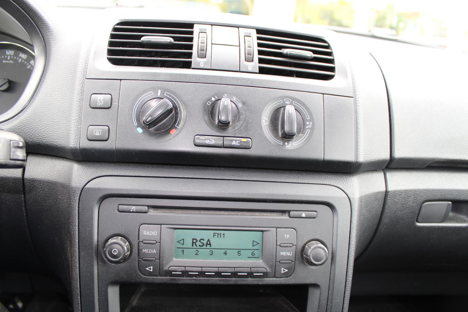 Skoda Fabia 2013 — photo 16