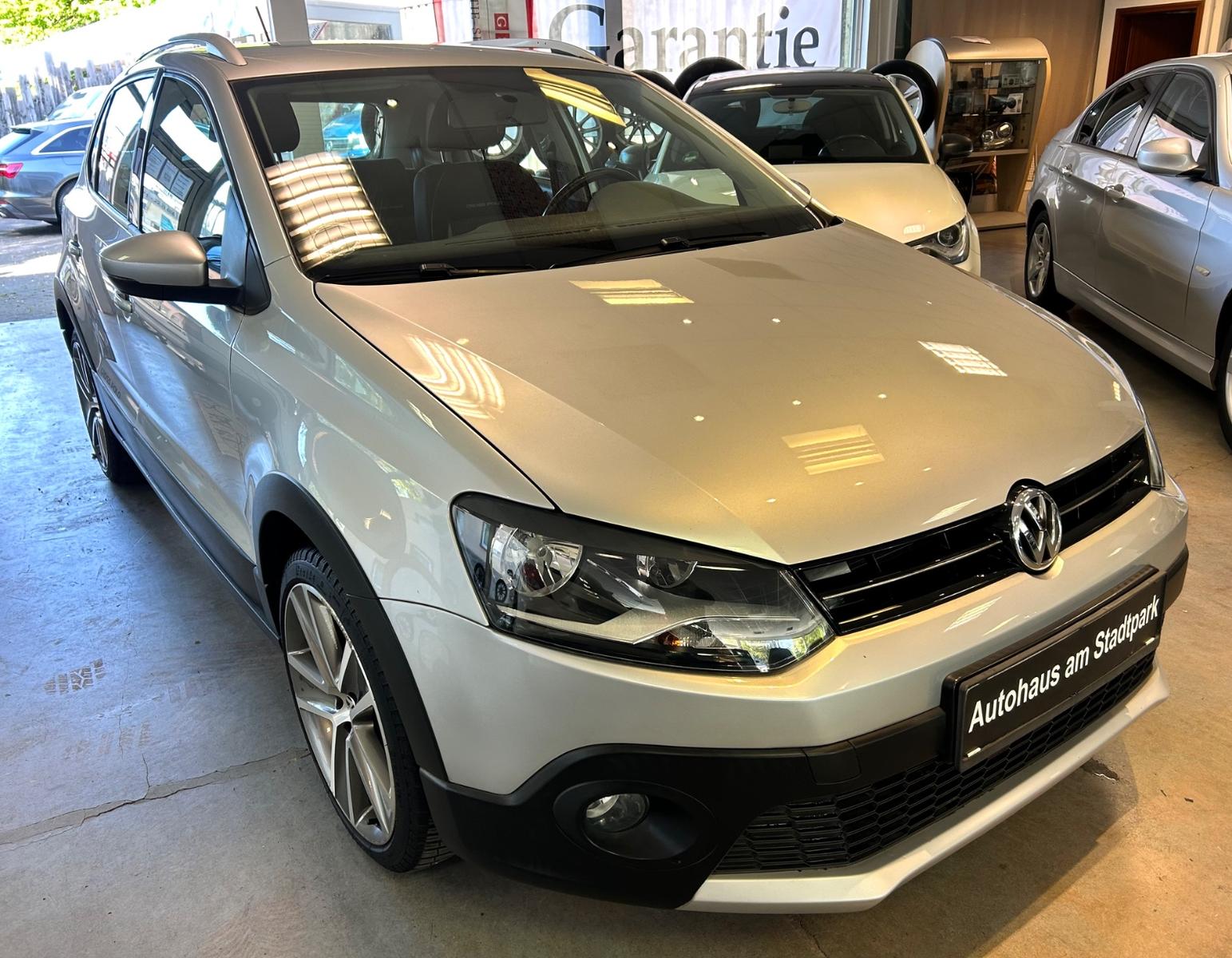 Volkswagen Polo V CrossPolo 44TKM-Navi-1.Hd-PDC-Garantie