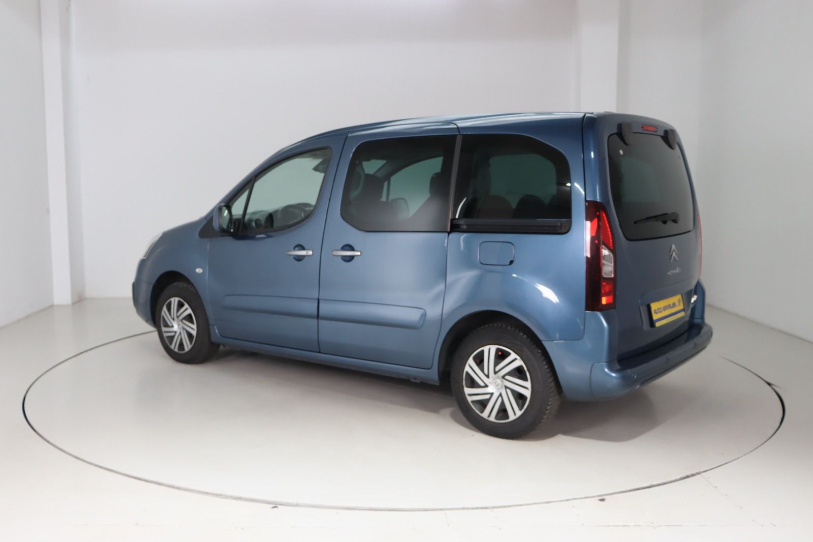 Fahrzeugabbildung Citroën Berlingo Kombi 1.5 d Multispace * Service neu *