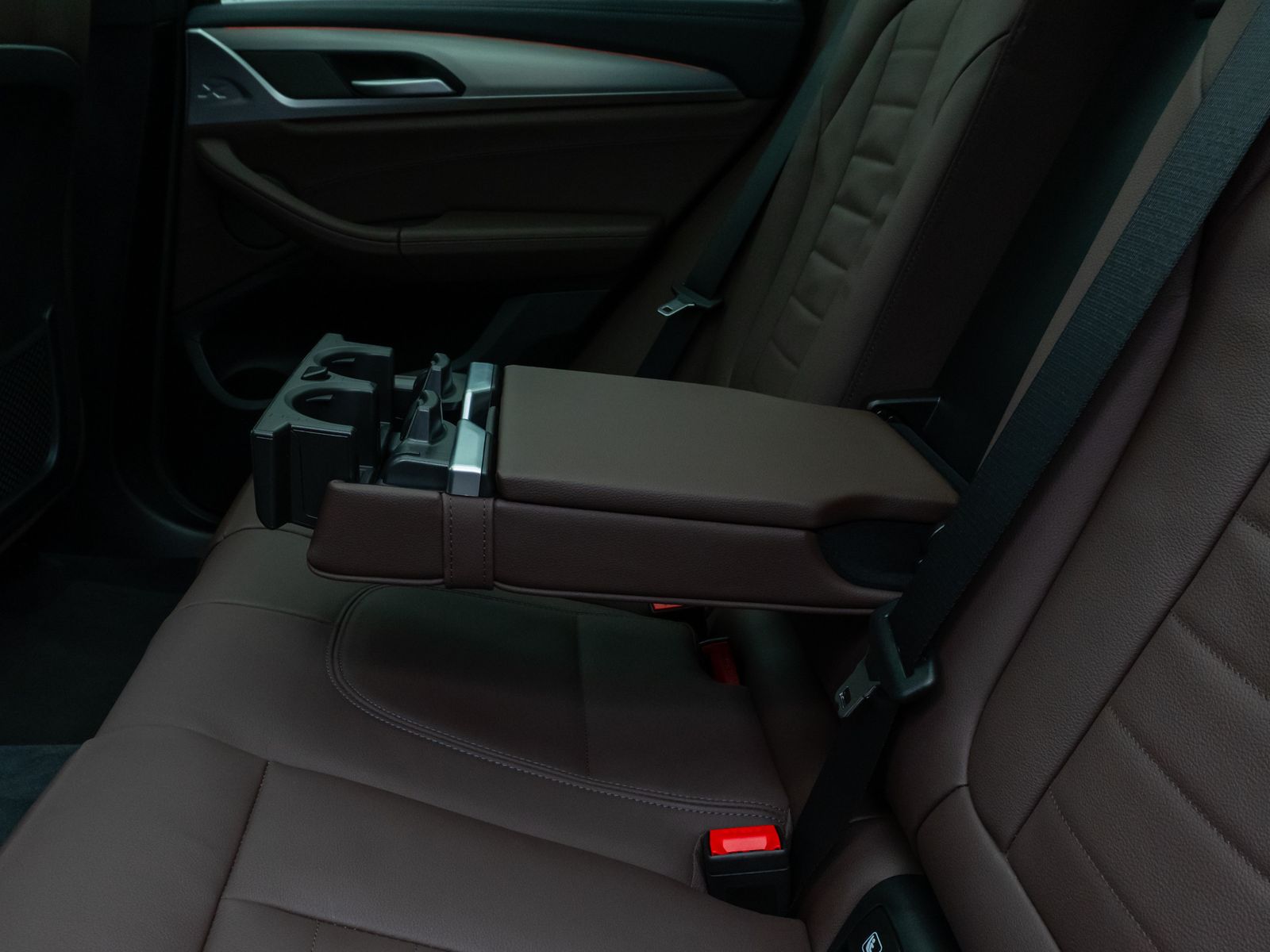 Fahrzeugabbildung BMW iX3 Impressive M Sport Panorama Kamera HUD H/K