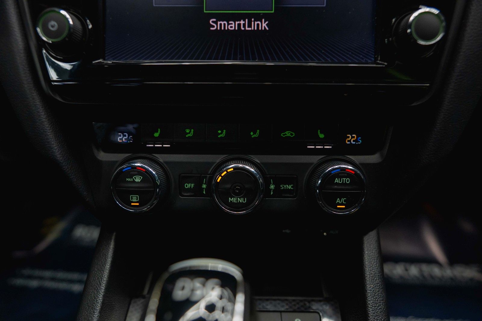 Fahrzeugabbildung SKODA Octavia Combi RS Performance *1.Hand*LED*CarPlay