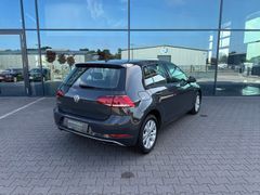 Fahrzeugabbildung Volkswagen Golf VII Lim 1.6 TDI Comfortline *ACC*SHZ*PANO*