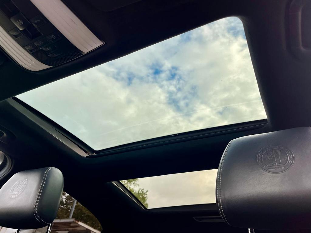 Mercedes-Benz E 63 AMG