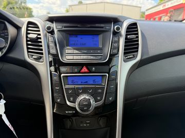 Hyundai i30 cw Trend+Klima+SHZ+Autom.+Garantie