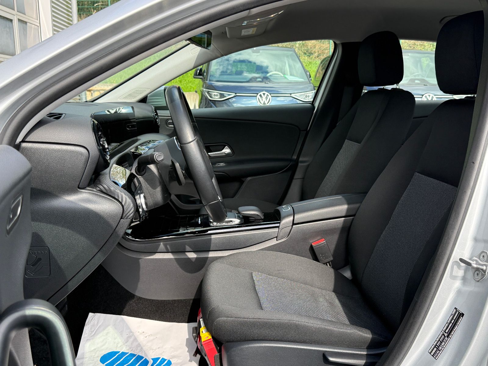 Fahrzeugabbildung Mercedes-Benz A 180 d Lim. Sedan Aut DAB GRA Navi Kamera SHZ
