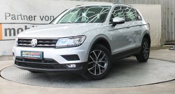 Volkswagen Tiguan - 1