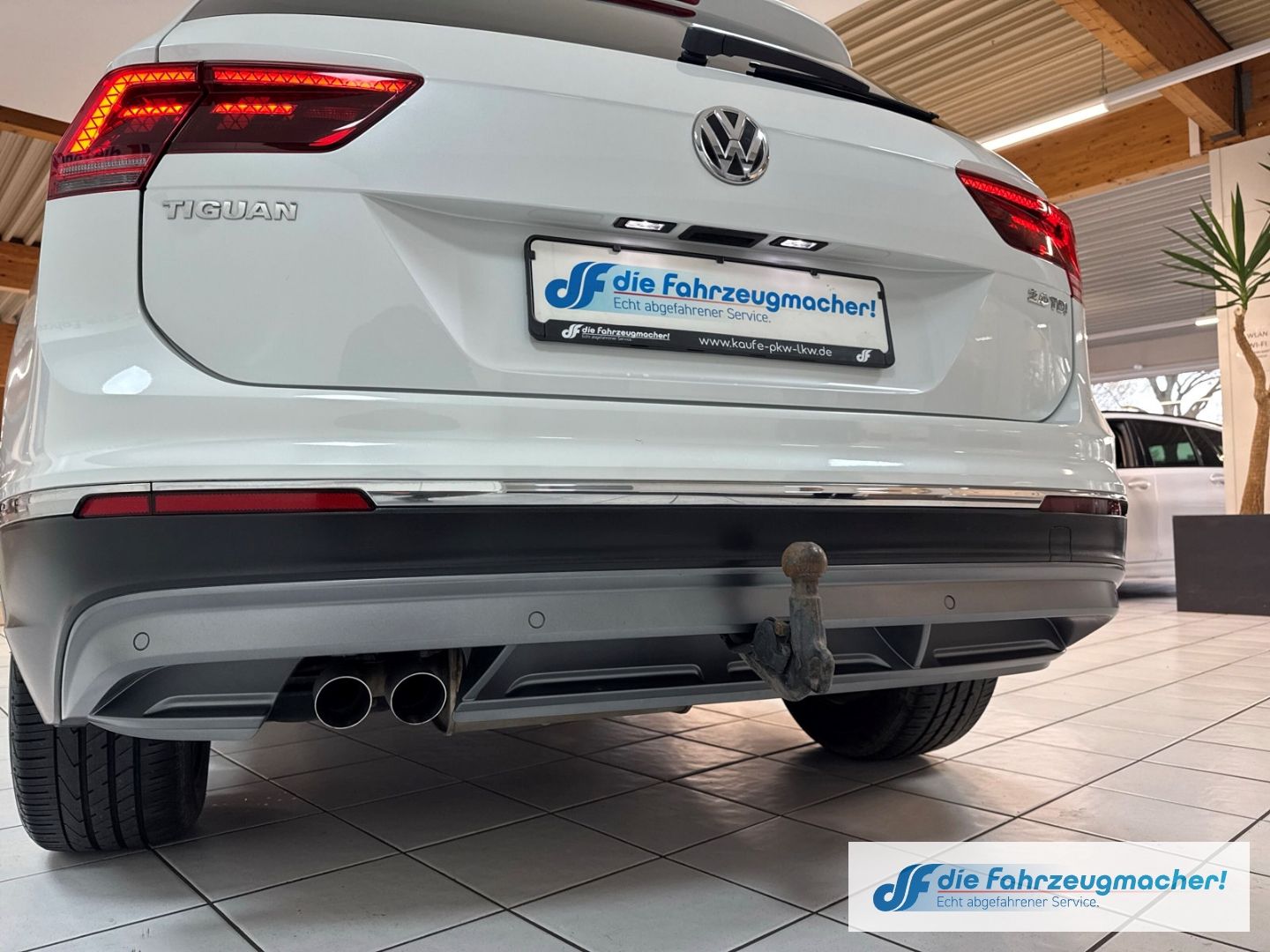 Fahrzeugabbildung Volkswagen Tiguan Highline BMT Start-Stopp El. Panodach Nav