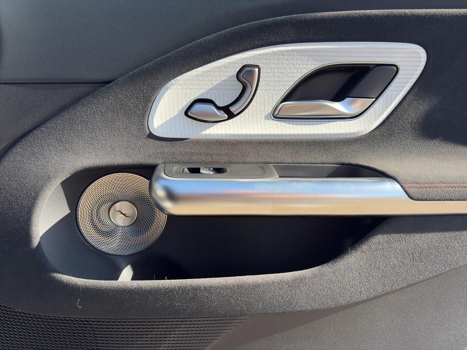 Fahrzeugabbildung Mercedes-Benz CLA 220 AMG HeadUp PANO Burmester KeyGo 360 MLED