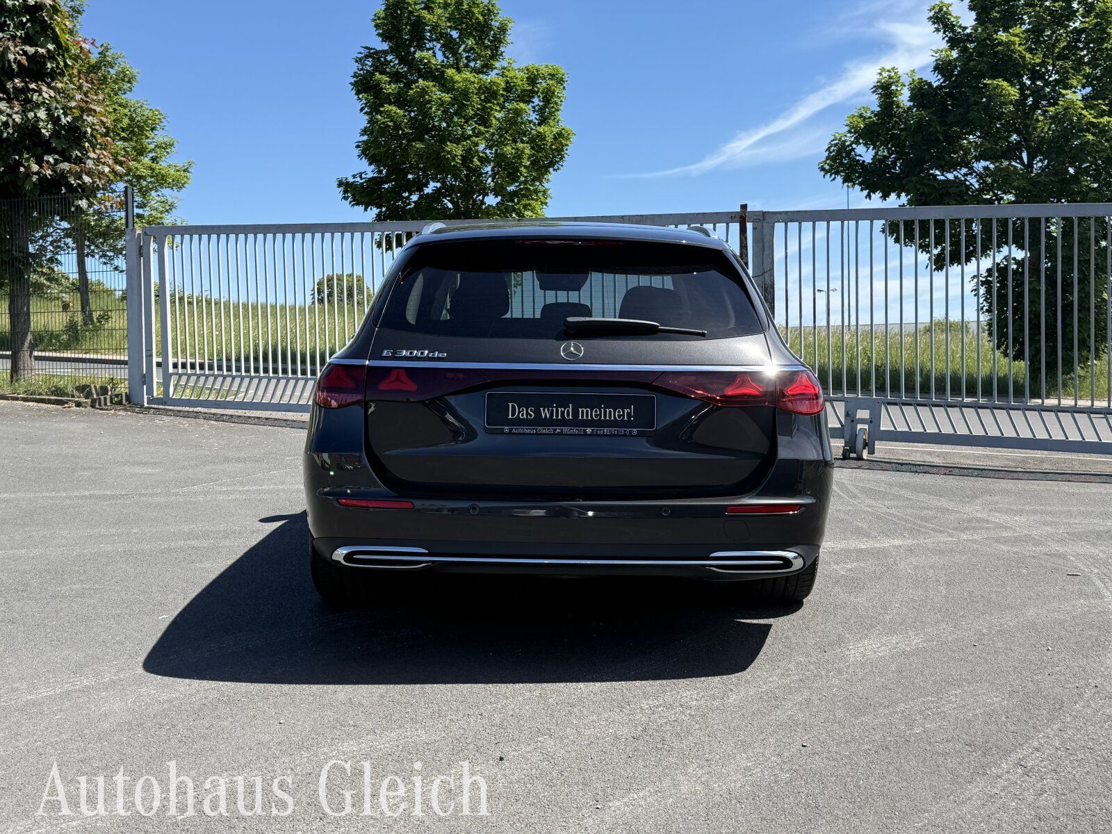 Fahrzeugabbildung Mercedes-Benz E 300 de Avantgarde Advanced Plus Distronic/Klim