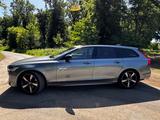 Volvo V90 T8 AWD R-Design Plug-in Hybrid Panorama HUD - Volvo V90 R-Design mit Hybrid-Antrieb (Benzin/Elektro)