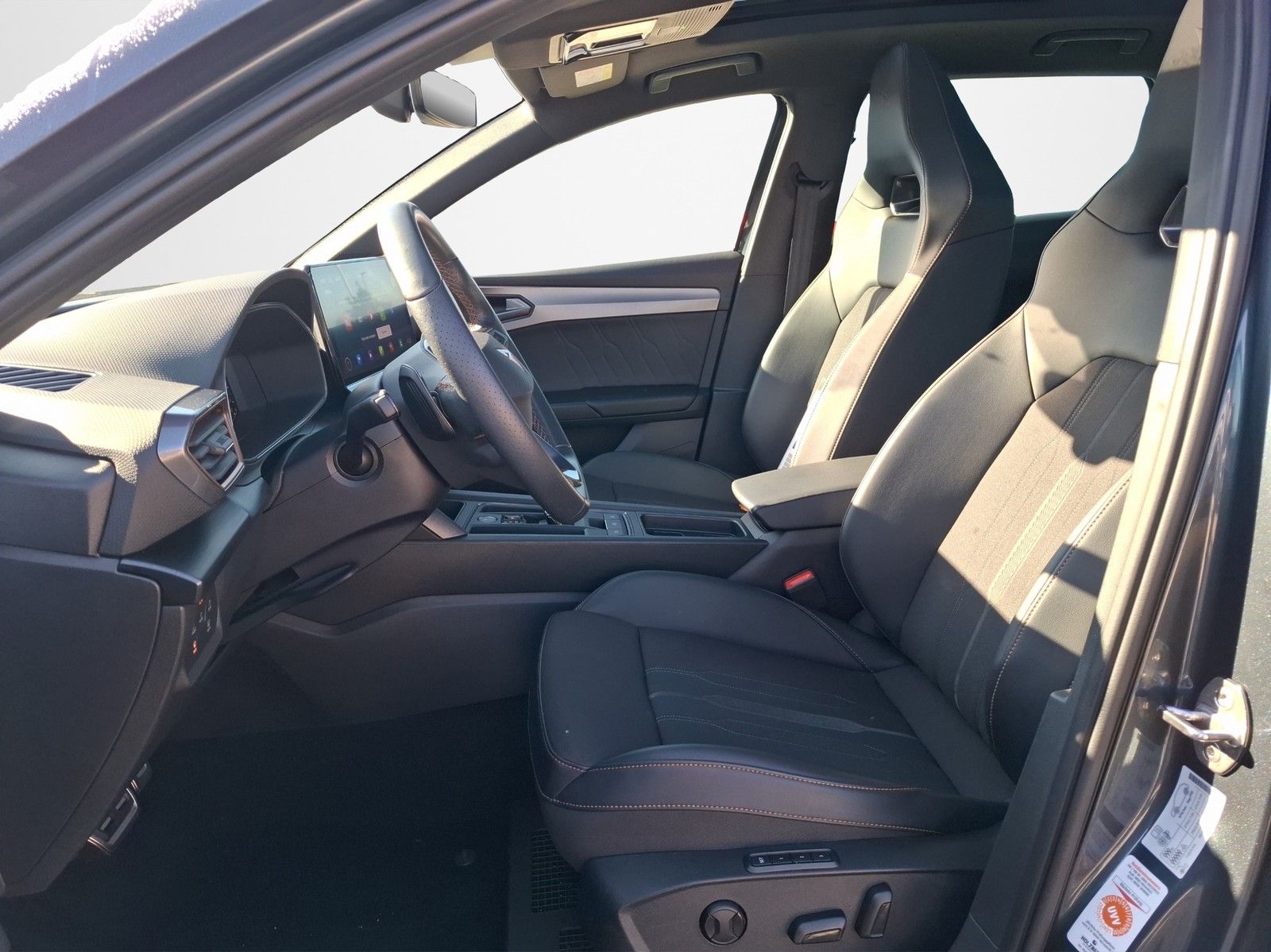 CUPRA Leon Sportstourer 2.0 TSI VZ 4Drive DSG / AHK / - Image 9