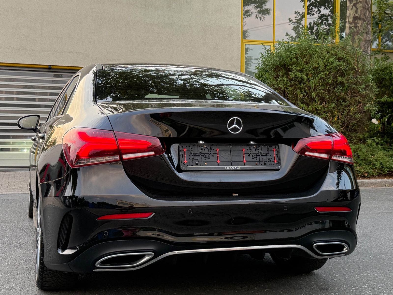 Mercedes-Benz A 200 d AMG-LINE SHZ 19ZOLL AMBIENTE foto 5
