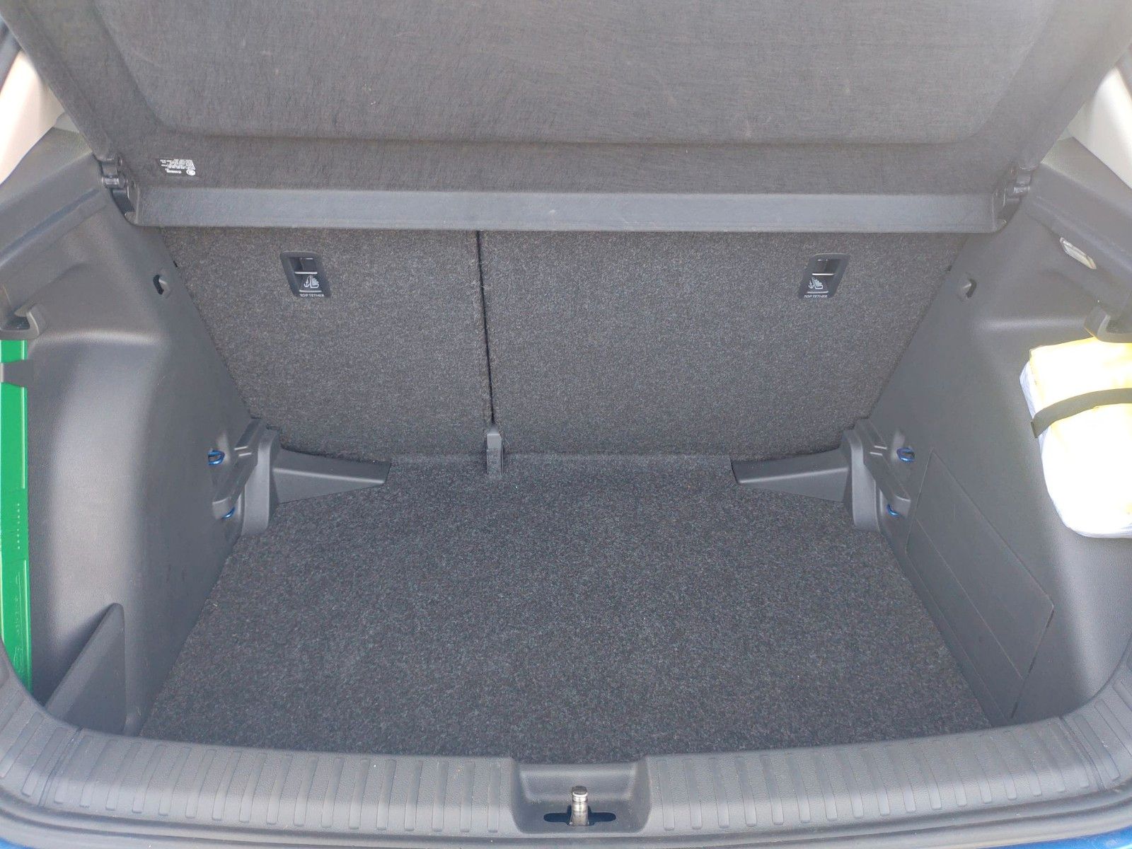Fahrzeugabbildung SKODA Fabia Selection ! 4 Jahre Garantie ! PDC ! Touch