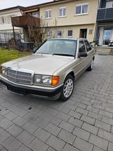 Mercedes-Benz 190 Automatik - Mercedes-Benz 190 Gebrauchtwagen in Stuttgart