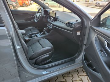 Fahrzeugabbildung Hyundai i30 1.5 T-GDI 7-DCT 48V N-Line ASSI PANO SITZP.
