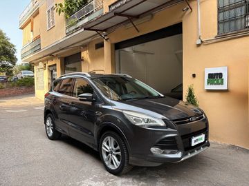 Ford Kuga - 1