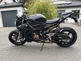 BMW S1000R