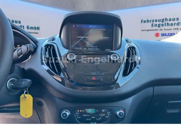 Ford Tourneo Courier 1.0 Titanium