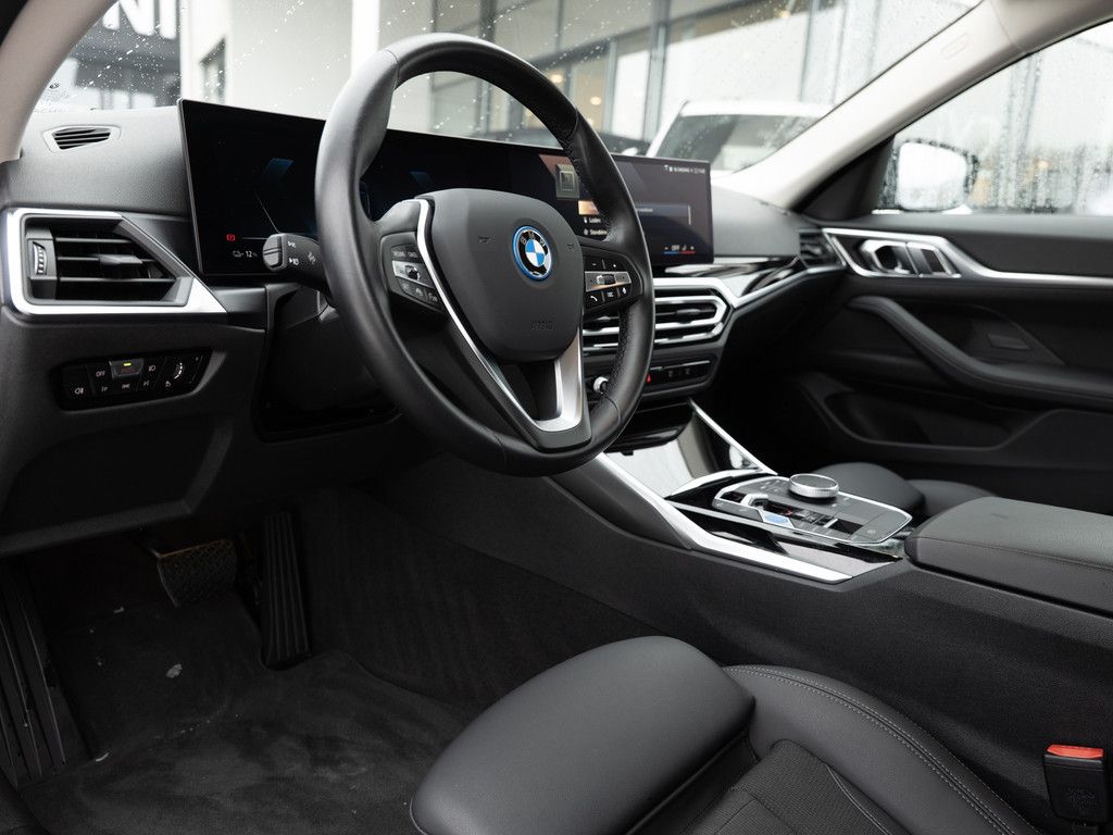 BMW i4 - Bild 27
