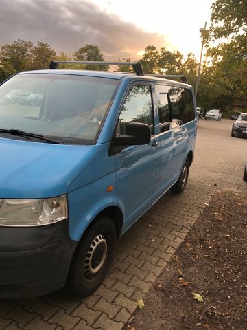 Volkswagen VW T5 1.9 TDI Camper Erstzul. 2006 - frisc...