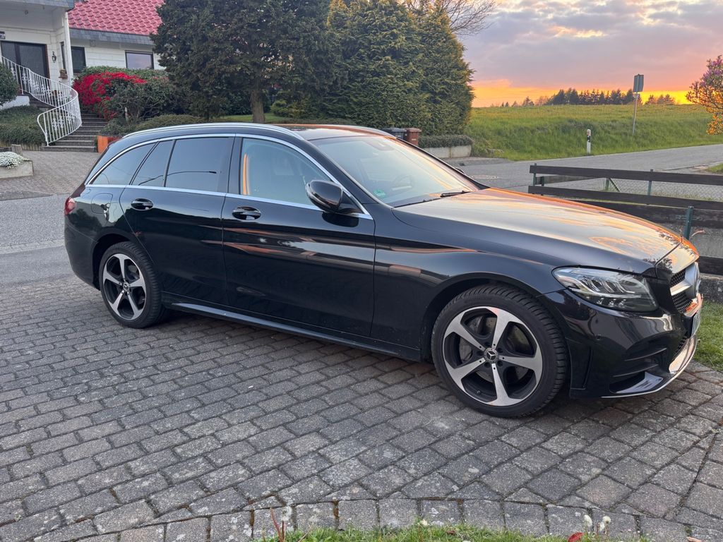 Image of Mercedes-Benz C 300