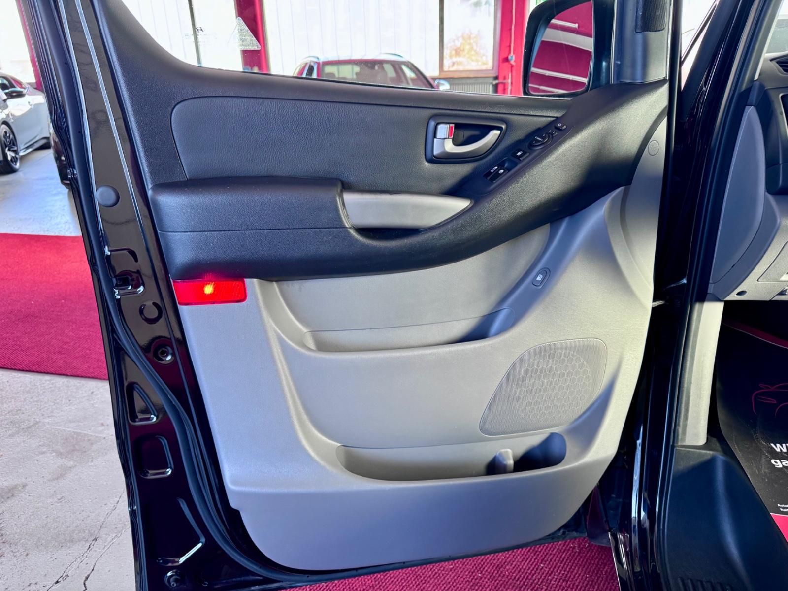 Hyundai H-1 Travel Comfort Leder Navi Automatik Kamera
