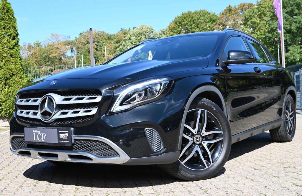 Mercedes-Benz GLA 180 Urban Leder Navi LED Sitzhz 2.Hd