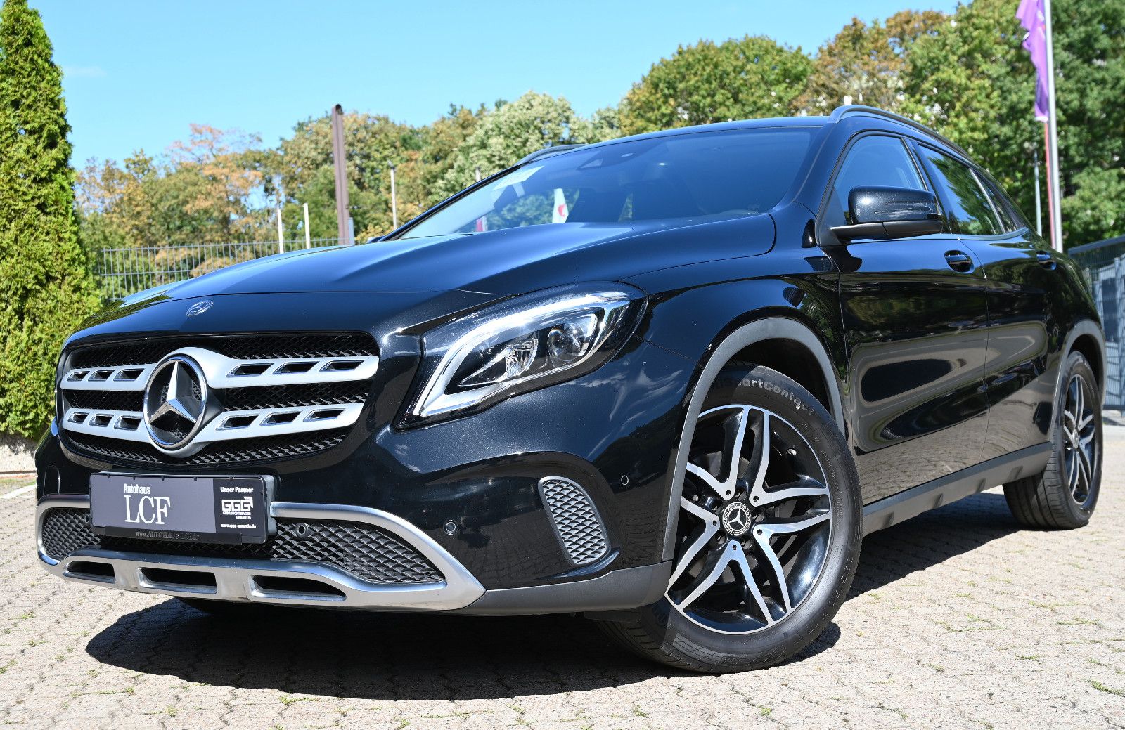 Mercedes Mercedes-Benz GLA 180 Urban Leder Navi LED Sitzhz 