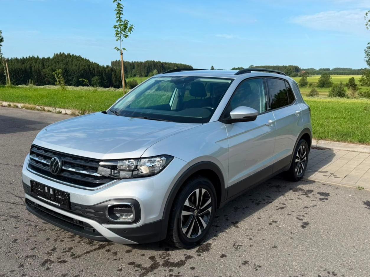 Volkswagen T-Cross United