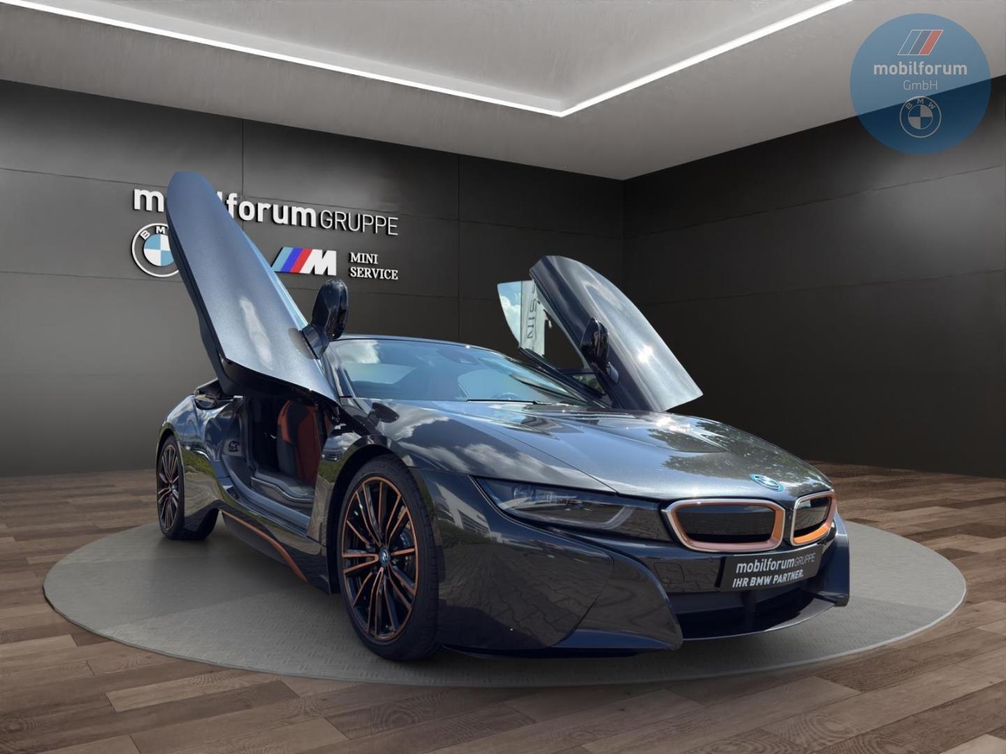 BMW i8 Roadster Ultimate Sophisto-Edition 1 of 200