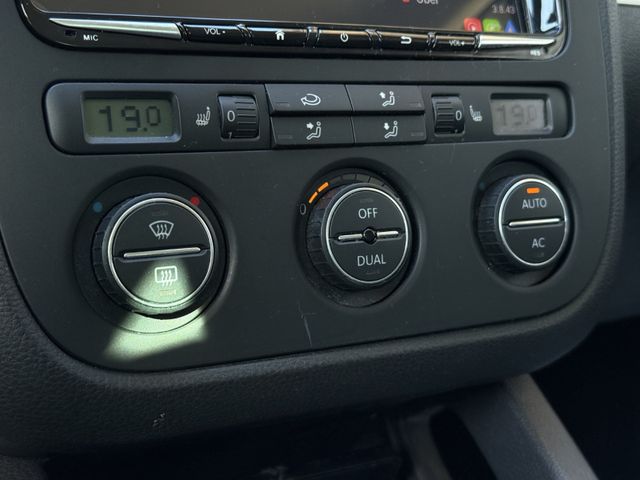 Volkswagen Golf V Lim. United*NAVI*APPLE*SHZ*KAMERA*PDC*