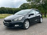 Kia cee'd Sportswagon 1.4 Klima PDC Sitzheizung - schwarze Kia cee'd Sportswagon