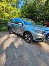 Mitsubishi Outlander 2.0 MIVEC Spirit+ ClearTec 4WD CVT... - Mitsubishi Outlander Gebrauchtwagen in Hamburg
