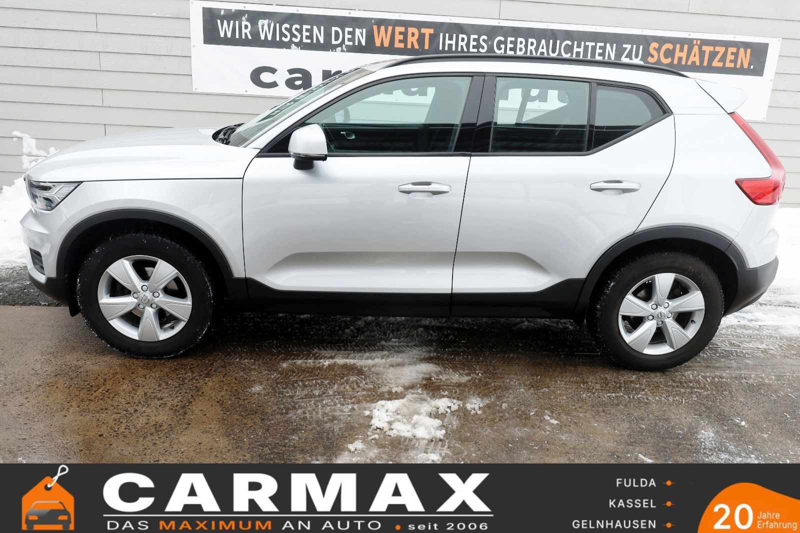 Fahrzeugabbildung Volvo XC40 2WD Navi,LED,Kamera,Apple CarPlay,PDC