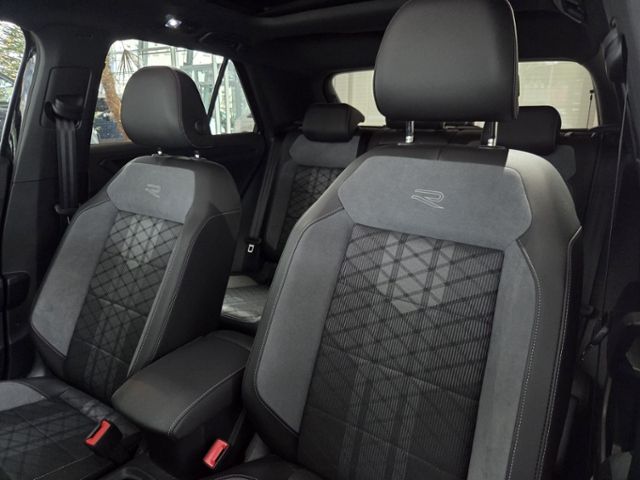 T-Roc R-Line 1.5 TSI DSG LED+ PANO KAM eHECK 18Z
