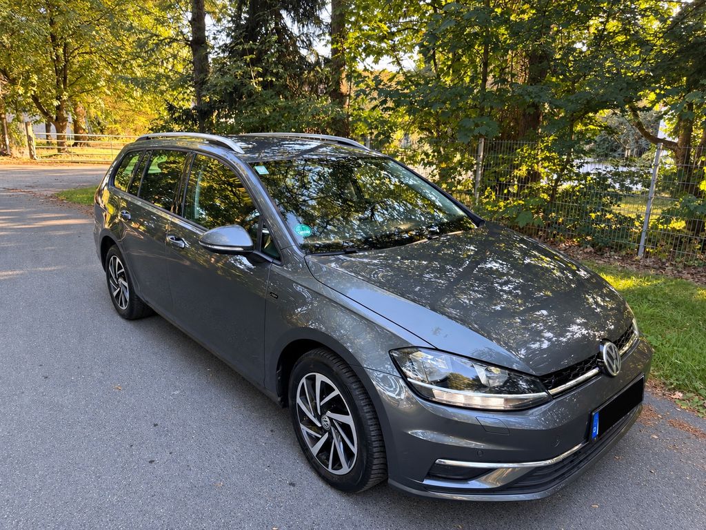 Image of Volkswagen Golf