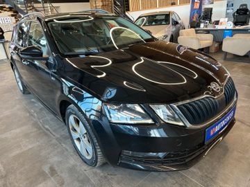 Skoda Octavia Combi Soleil *ACC*NAVI*PDC*SZHZ*APPLE*